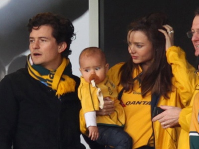Miranda_Kerr_Family_Rugby3_400X300